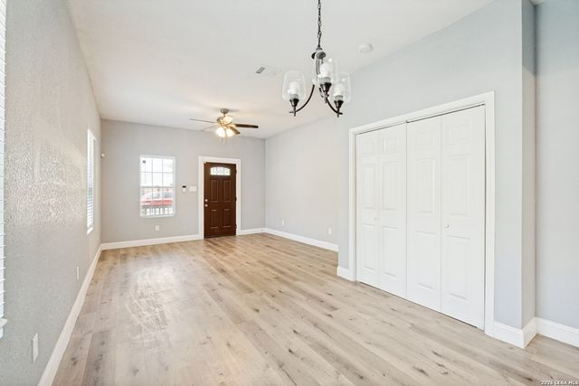 406 Gulf, San Antonio, TX 78202