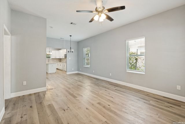 406 Gulf, San Antonio, TX 78202