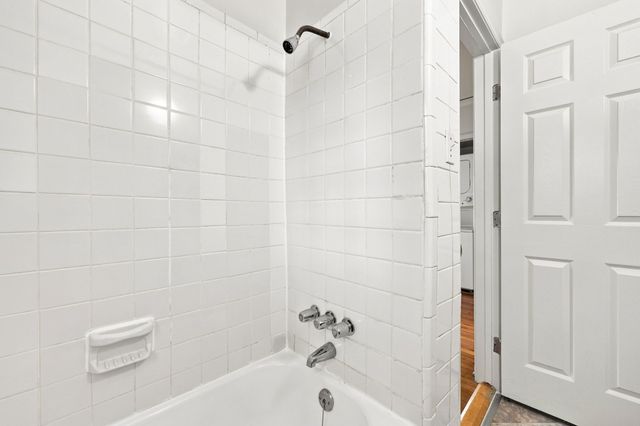 812 W Markham Avenue, Durham, NC 27701