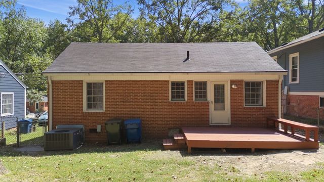 812 W Markham Avenue, Durham, NC 27701