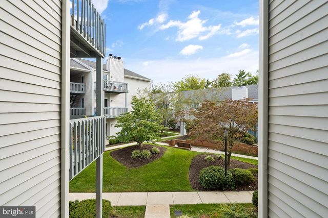 2037 LUCAS LN, Voorhees, NJ 08043