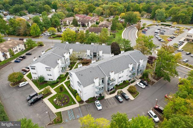 2037 LUCAS LN, Voorhees, NJ 08043