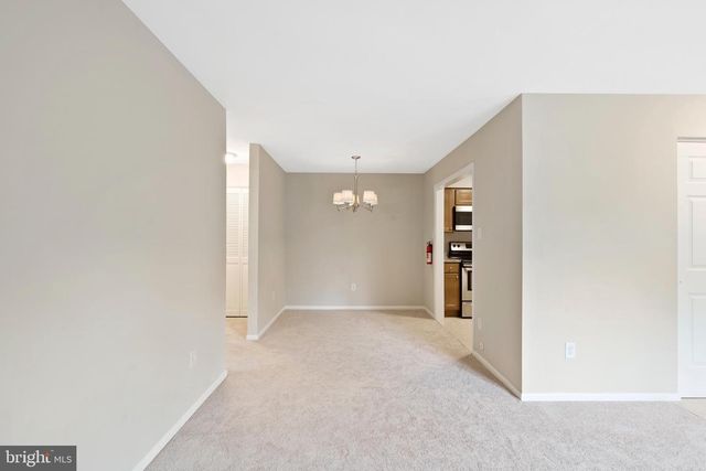 2037 LUCAS LN, Voorhees, NJ 08043