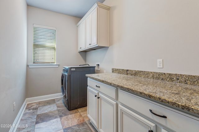 123 Chemet Road, Youngsville, LA 70592