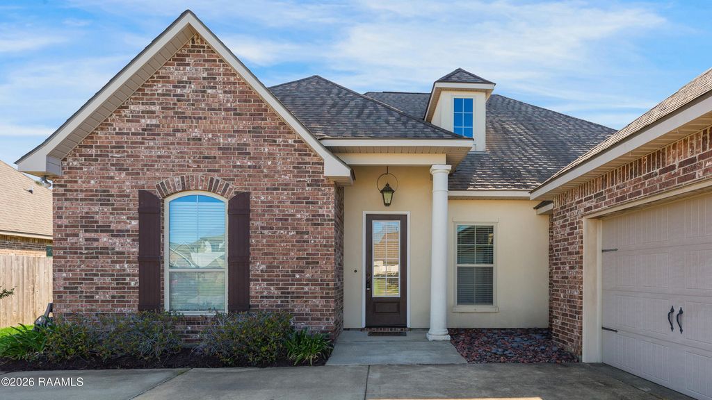 123 Chemet Road, Youngsville, LA 70592