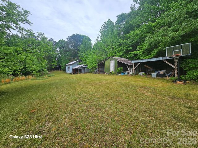 11056 US Highway 52 Highway N, Wadesboro, NC 28170