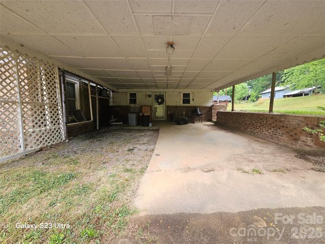 11056 US Highway 52 Highway N, Wadesboro, NC 28170