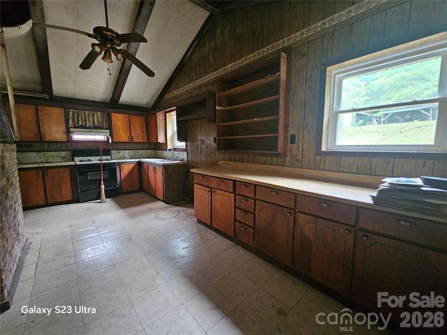 11056 US Highway 52 Highway N, Wadesboro, NC 28170