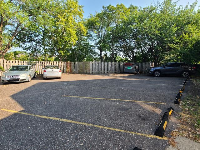 808 9th Avenue SE, Minneapolis, MN 55414