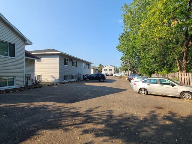 808 9th Avenue SE, Minneapolis, MN 55414