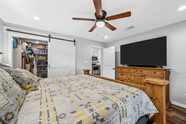 107 W Avenue F, Valley Mills, TX 76689