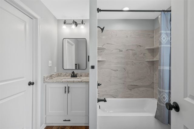 107 W Avenue F, Valley Mills, TX 76689