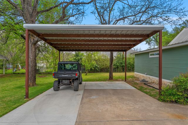 107 W Avenue F, Valley Mills, TX 76689