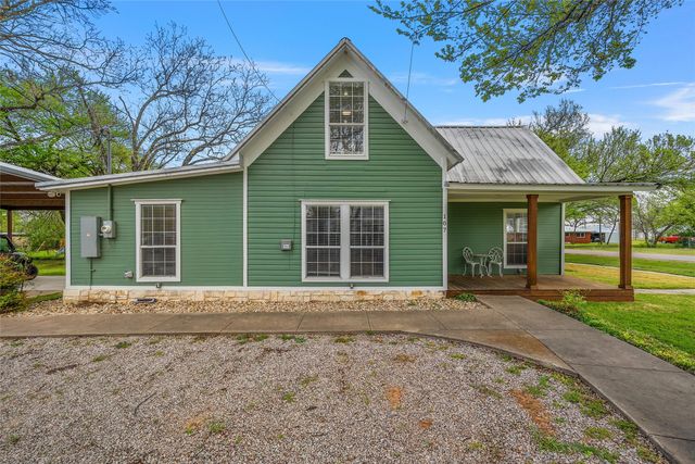 107 W Avenue F, Valley Mills, TX 76689