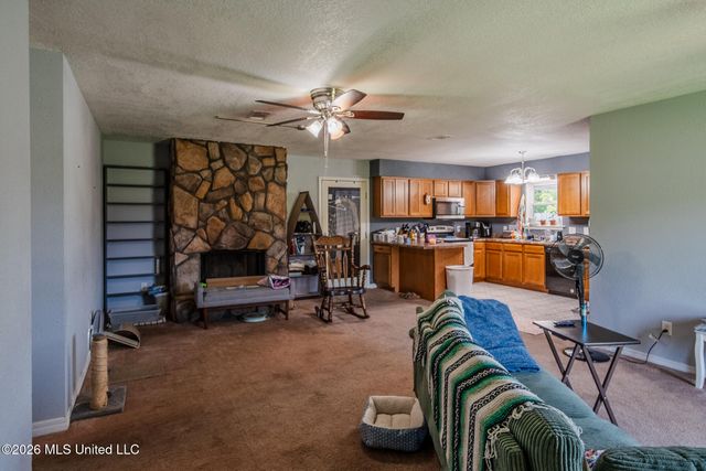 580 Nadine Dr, D'iberville, MS 39540