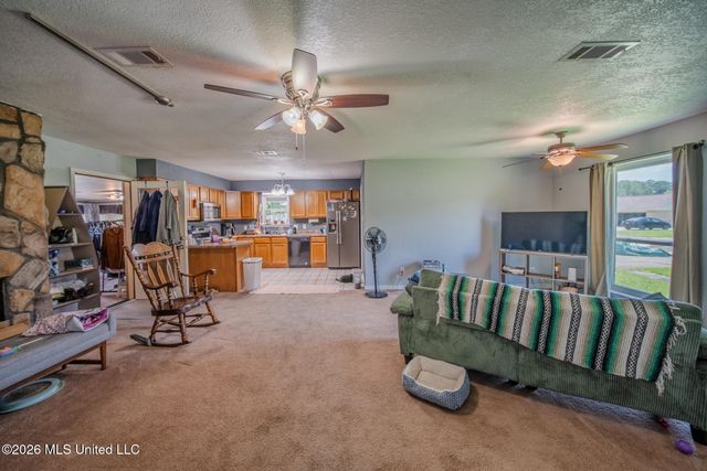 580 Nadine Dr, D'iberville, MS 39540