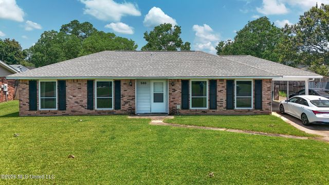 580 Nadine Dr, D'iberville, MS 39540