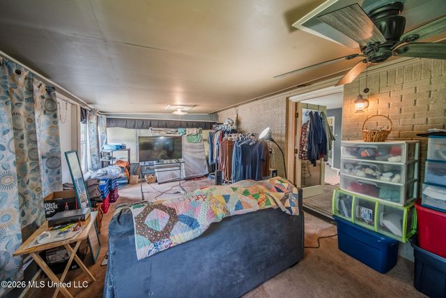 580 Nadine Dr, D'iberville, MS 39540