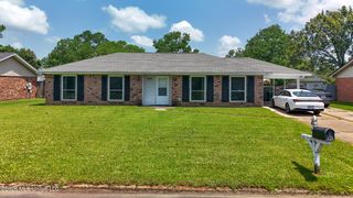 580 Nadine Dr, D'iberville, MS 39540