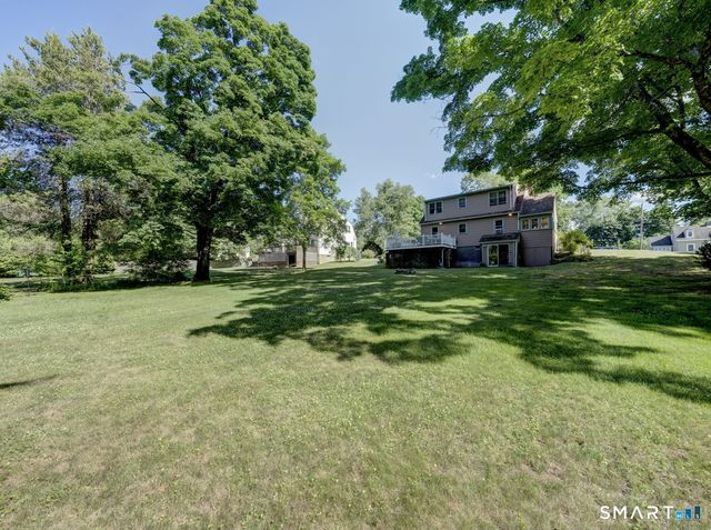 61 Hillcrest Road, Glastonbury, CT 06033