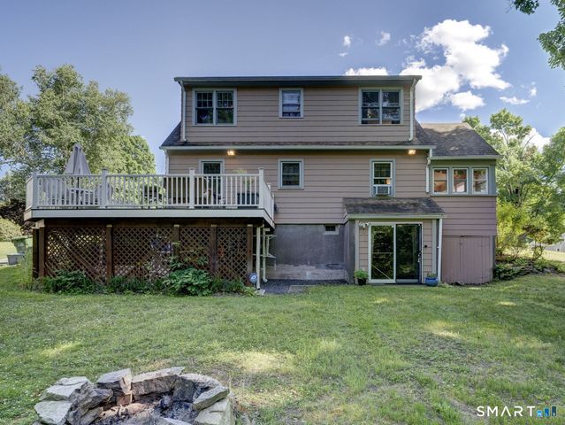61 Hillcrest Road, Glastonbury, CT 06033