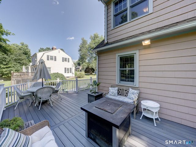 61 Hillcrest Road, Glastonbury, CT 06033