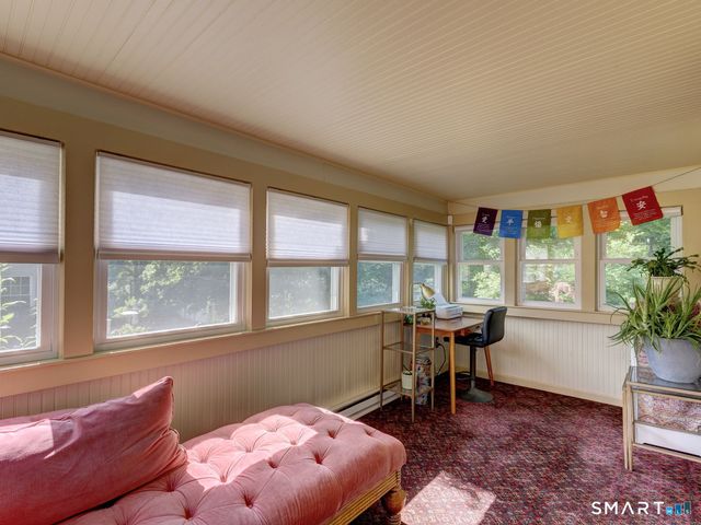 61 Hillcrest Road, Glastonbury, CT 06033