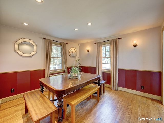 61 Hillcrest Road, Glastonbury, CT 06033