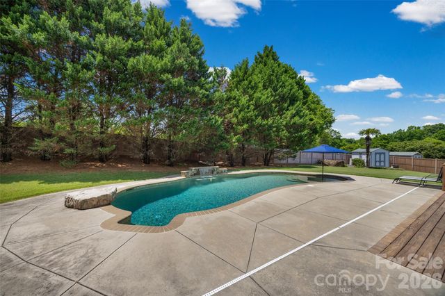 109 Oak Grove Court, Fort Mill, SC 29715