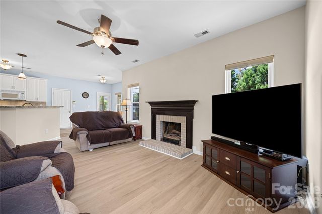 109 Oak Grove Court, Fort Mill, SC 29715
