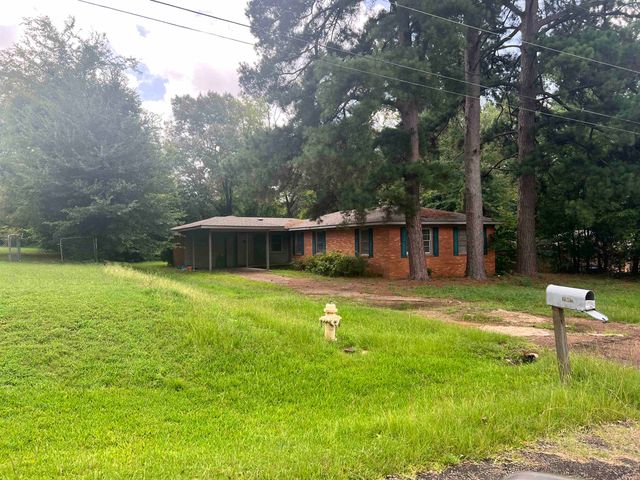 1902 Imperial Drive, Longview, TX 75604