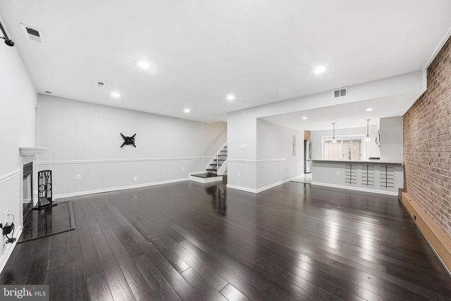 11926 ESCALANTE CT, Reston, VA 20191