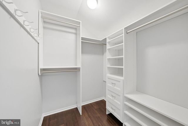 11926 ESCALANTE CT, Reston, VA 20191