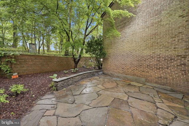 11926 ESCALANTE CT, Reston, VA 20191