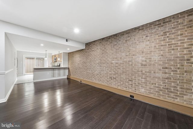 11926 ESCALANTE CT, Reston, VA 20191