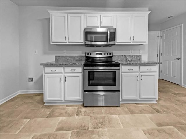 5806 Waggoner Court, Rex, GA 30273