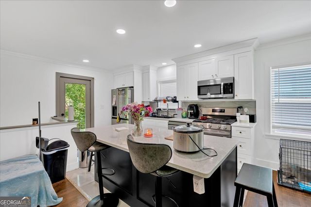 2210 Polar Rock Avenue SW, Atlanta, GA 30315