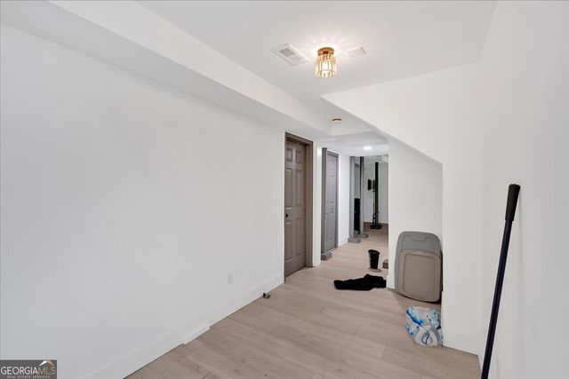 2210 Polar Rock Avenue SW, Atlanta, GA 30315