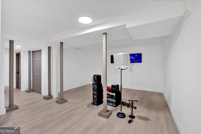 2210 Polar Rock Avenue SW, Atlanta, GA 30315