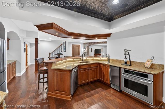 721 Elderberry Court, Walled Lake, MI 48390