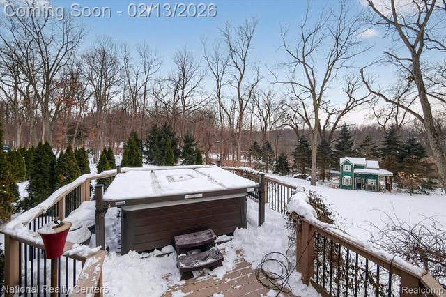 721 Elderberry Court, Walled Lake, MI 48390