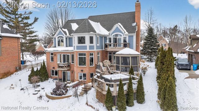 721 Elderberry Court, Walled Lake, MI 48390