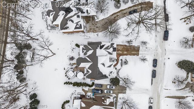 721 Elderberry Court, Walled Lake, MI 48390