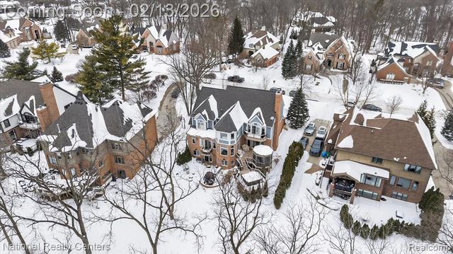 721 Elderberry Court, Walled Lake, MI 48390