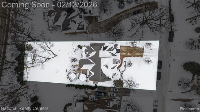 721 Elderberry Court, Walled Lake, MI 48390