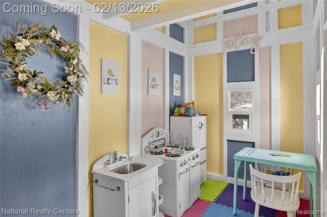 721 Elderberry Court, Walled Lake, MI 48390