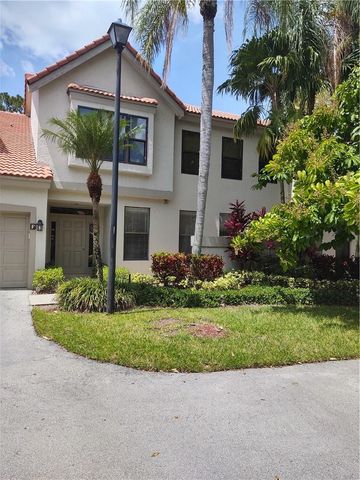 5801 Coach House Circle B, Boca Raton, FL 33486