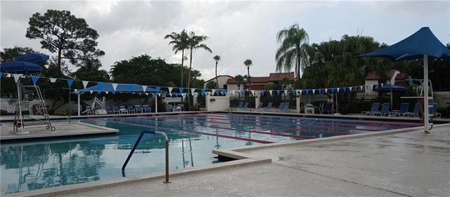 5801 Coach House Circle B, Boca Raton, FL 33486