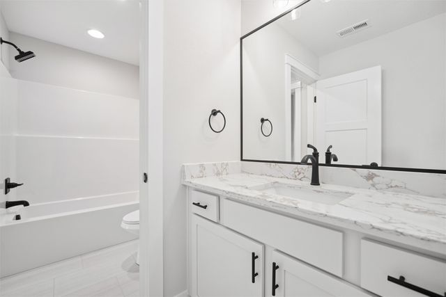 14311 Catalpa Drive, Urbandale, IA 50323