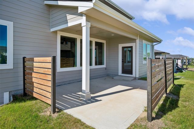 14311 Catalpa Drive, Urbandale, IA 50323